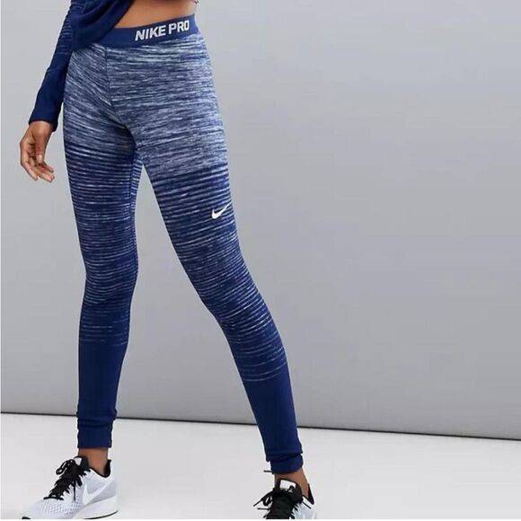 Nike Pants - Ladies Nike Pro Hyperwarm England Nordic Print Leggings Size Medium